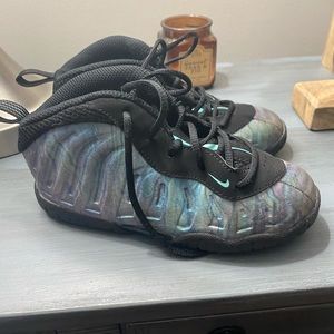 Kids Nike Foamposite sneakers